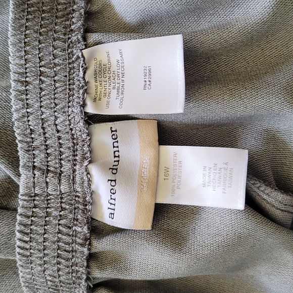 Alfred Dunner 16W silver gray slacks - Picture 4 of 5